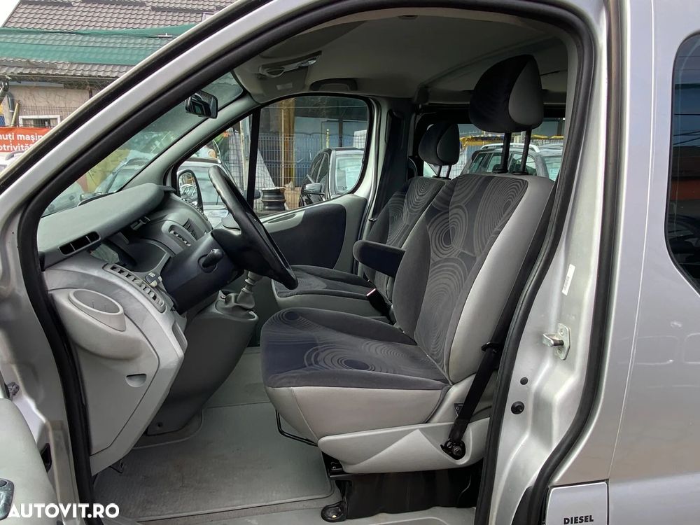 Renault Trafic - 11