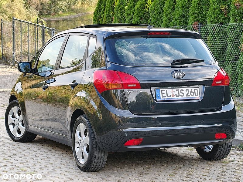 Kia Venga 1.4 CVVT Titanium Collection - 4