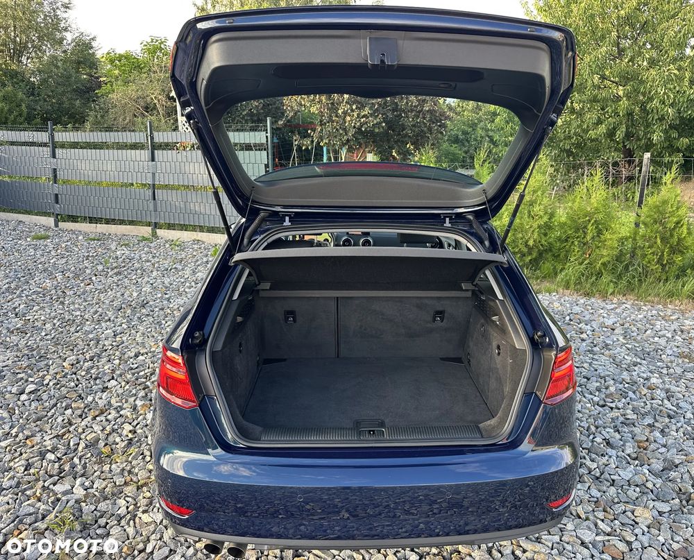 Audi A3 Sportback 2.0 TDI design - 29