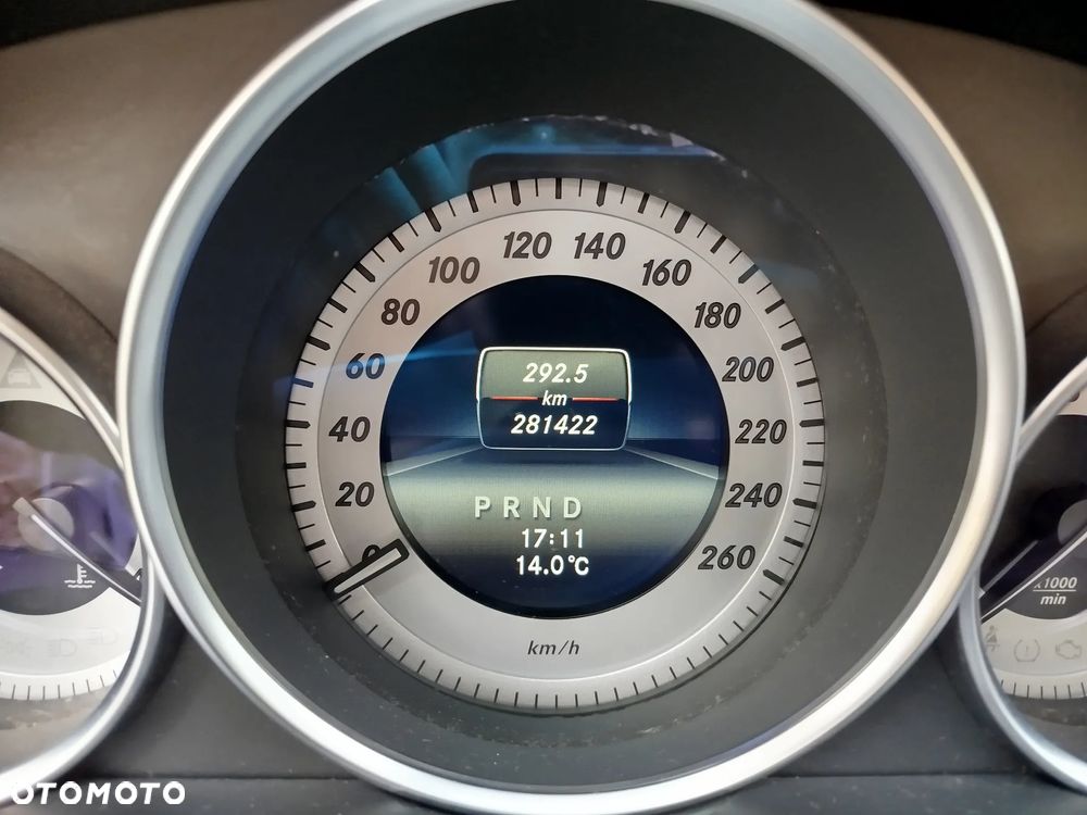 Mercedes-Benz Klasa C 220 CDI 7G-TRONIC Avantgarde Edition - 18