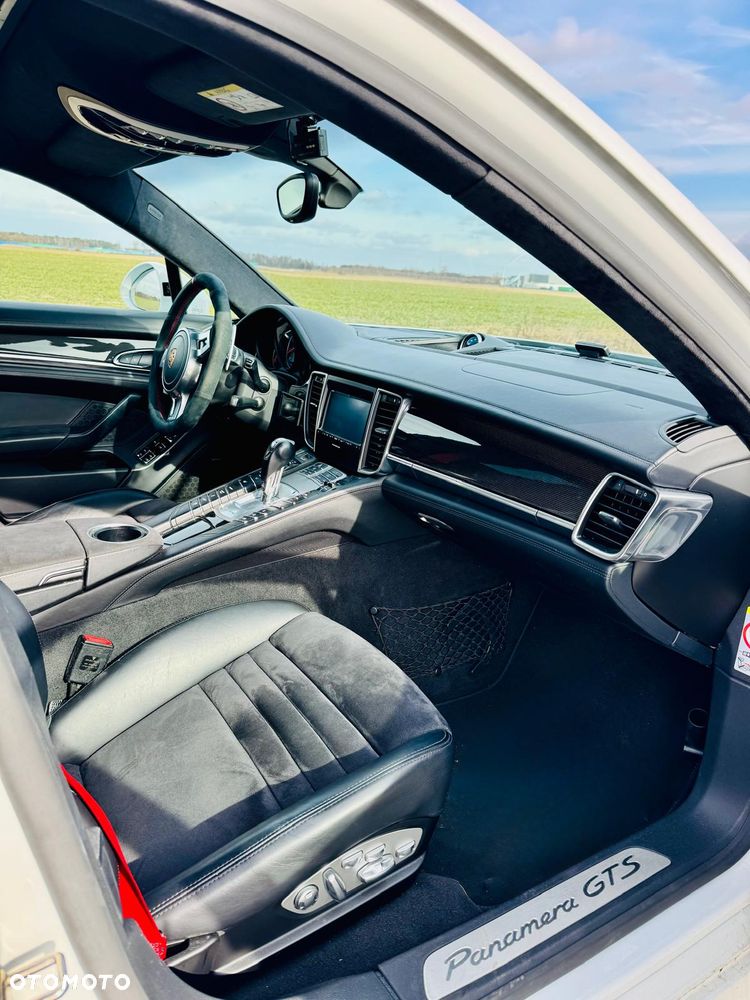 Porsche Panamera - 14