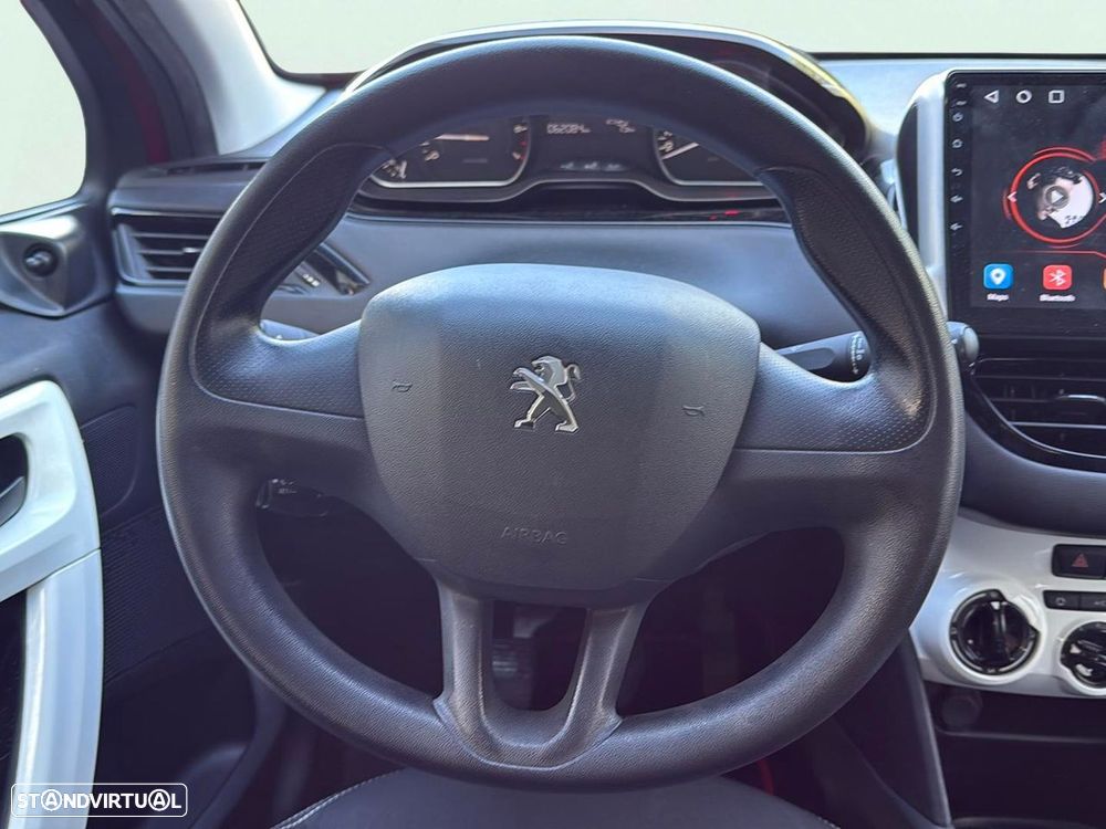 Peugeot 208 - 11