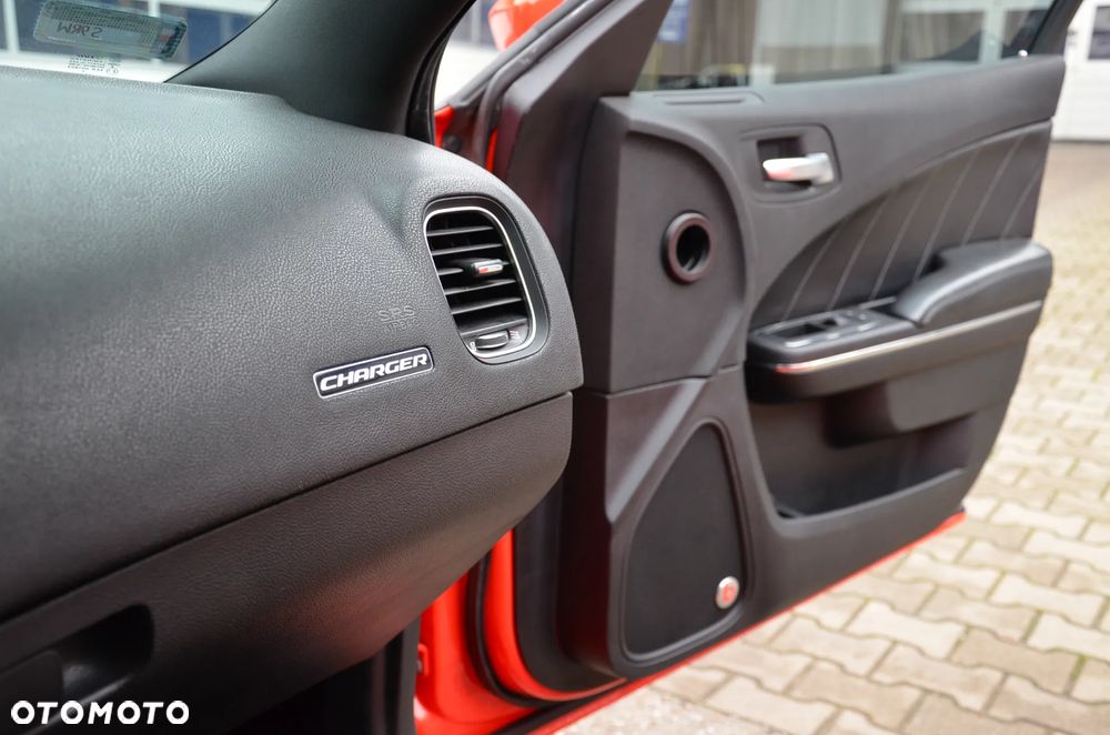 Dodge Charger Automatik R/T Scat Pack - 16
