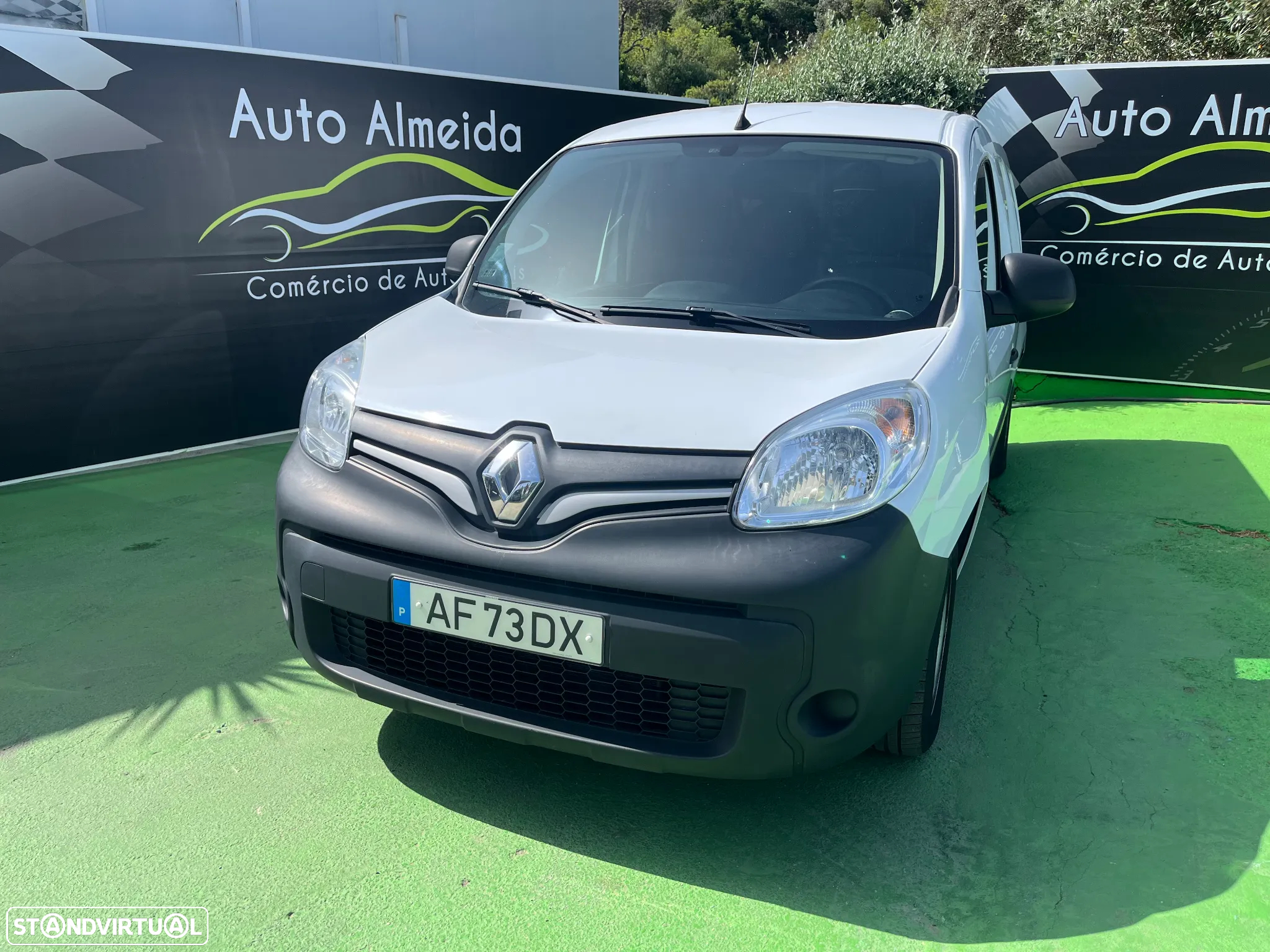 Renault Kangoo  Fase II Maxi Business 95hp 3L - 2