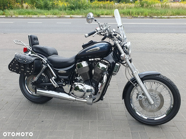 Suzuki Intruder