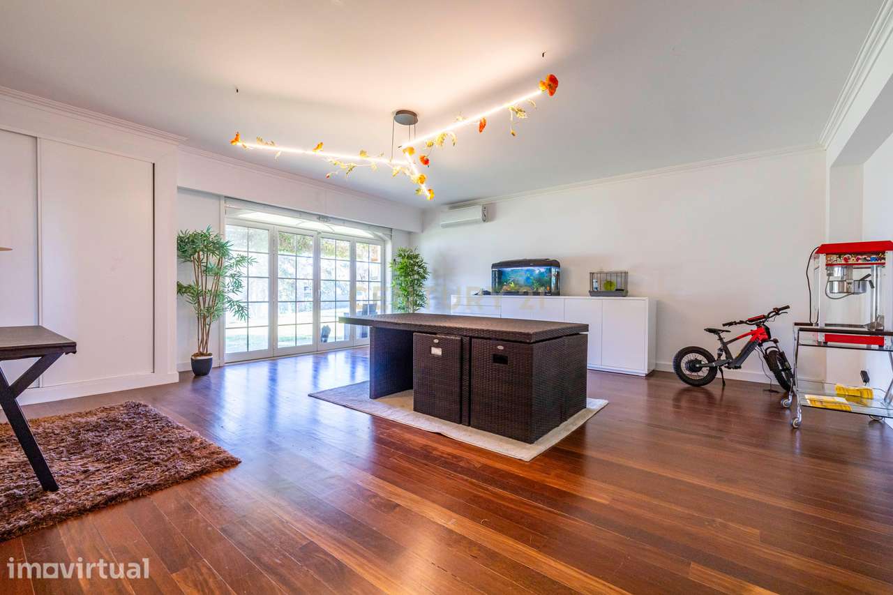 Moradia de Luxo com Piscina e Jardim – Elegância, Conforto e Exclusivi - Grande imagem: 5/60