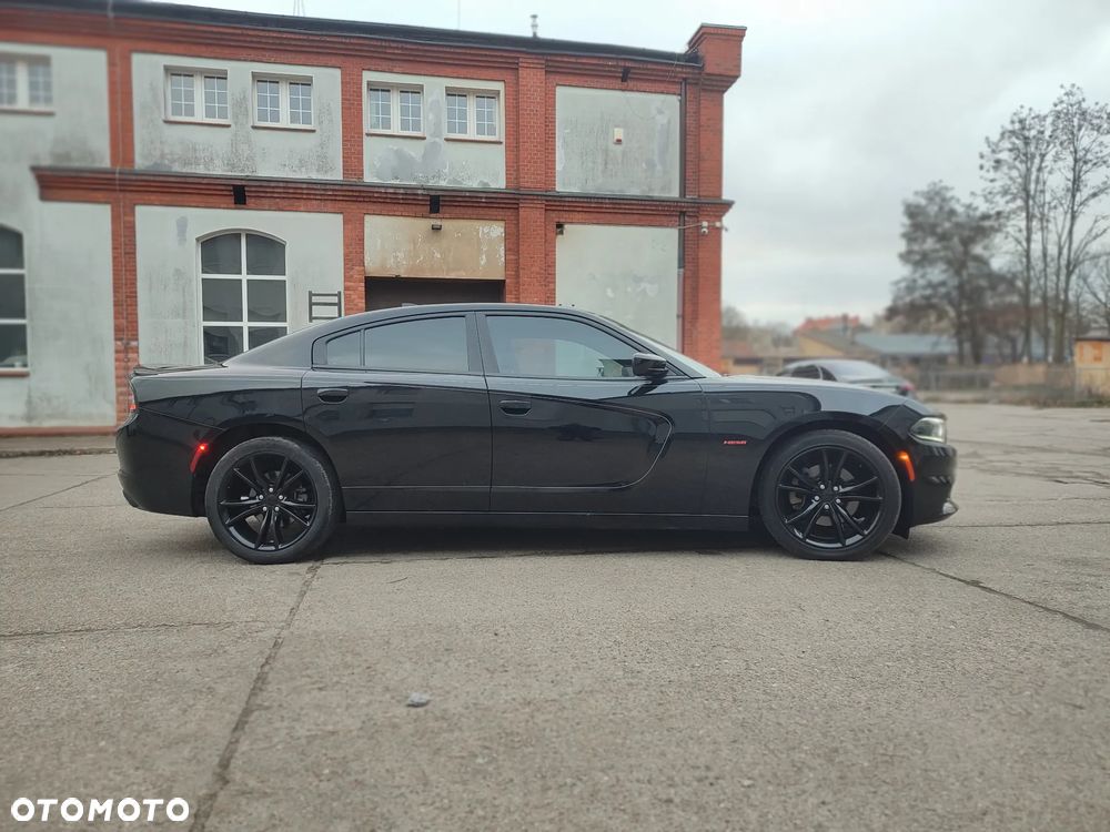 Dodge Charger - 4