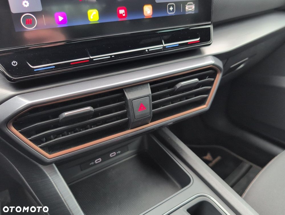 Cupra Leon 1.5 eTSI DSG - 28