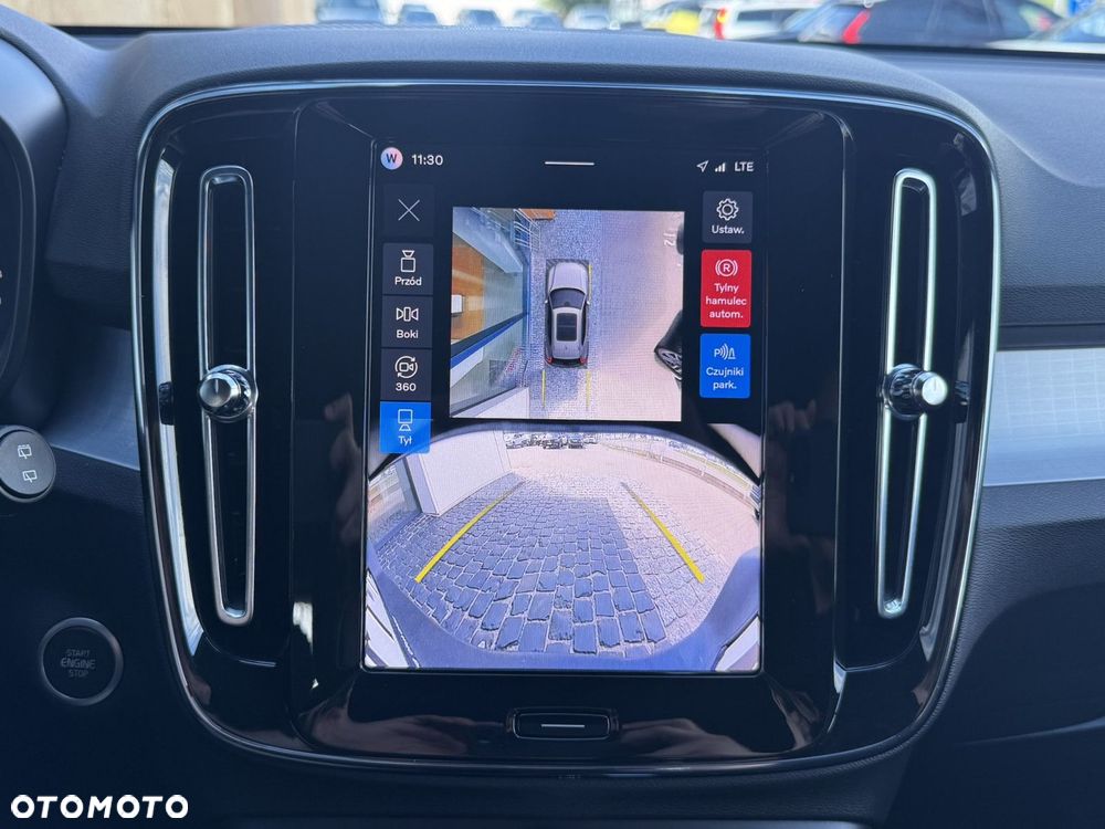 Volvo XC 40 B3 Plus Dark - 21
