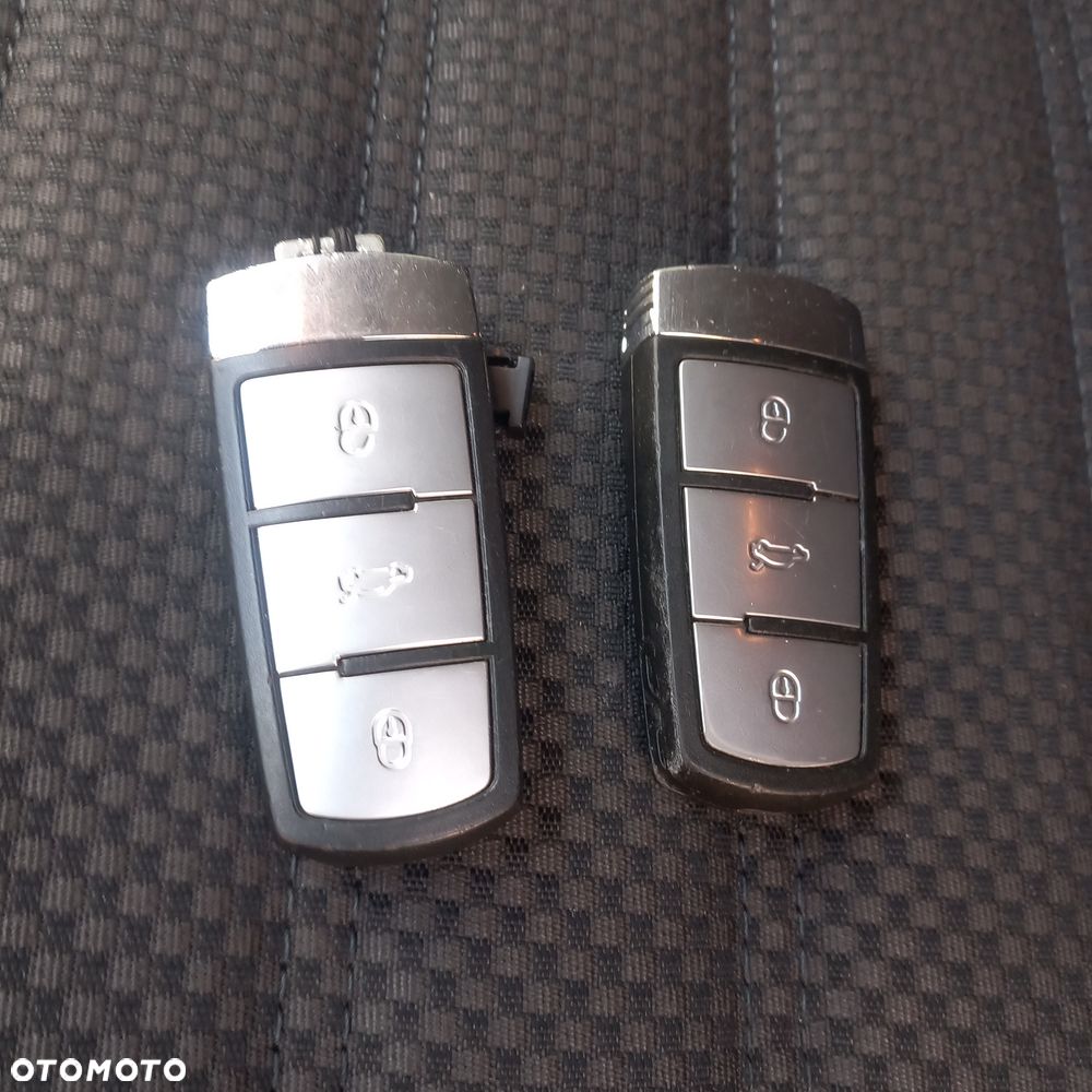 Volkswagen Passat 1.8 TSI R-Line Edition Plus - 35