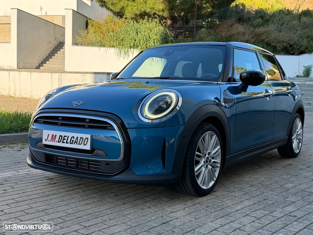 MINI 5 Portas Cooper Premium Extra Essential Auto - 4