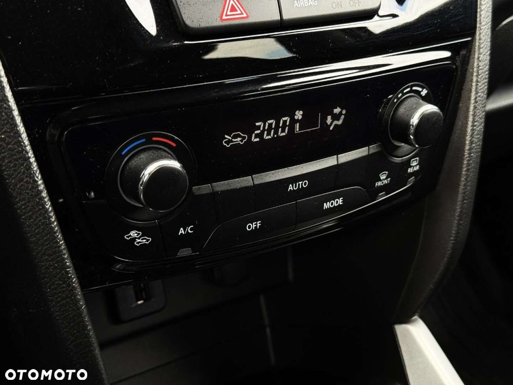 Suzuki Vitara 1.6 Premium 2WD - 29