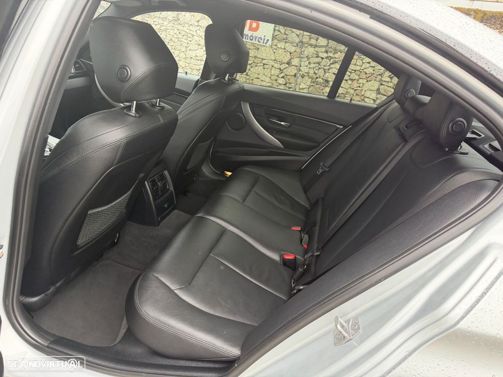 BMW 330 e iPerformance Pack M - 15