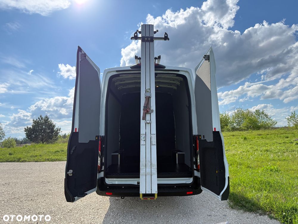 Ford Transit - 21