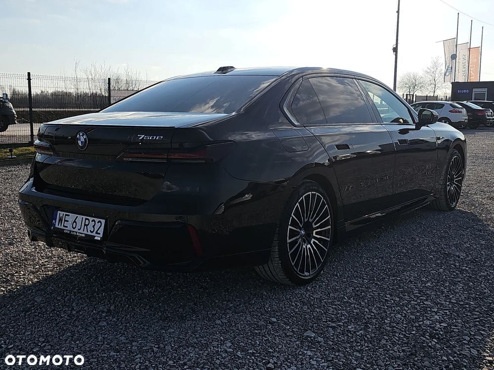 BMW Seria 7 750e PHEV xDrive sport - 6