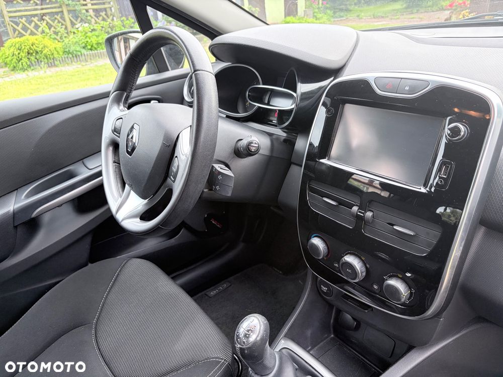 Renault Clio 0.9 TCe Techno Feel - 12