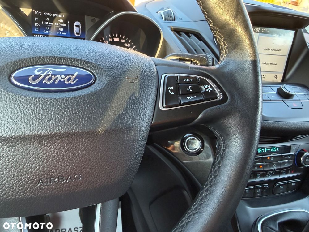 Ford Kuga 1.5 EcoBoost 2x4 Titanium - 30