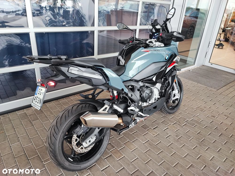 BMW S - 9
