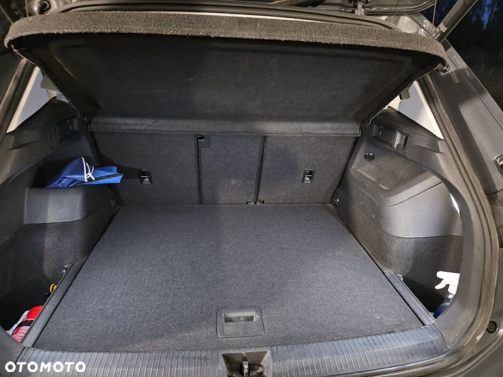 Volkswagen Tiguan - 17