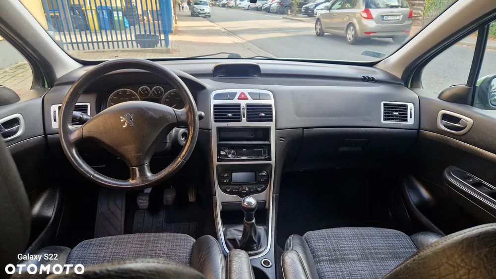 Peugeot 307 2.0 Premium - 16