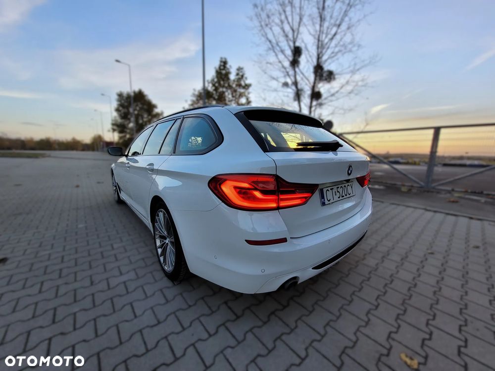 BMW Seria 5 520d Sport Line - 7