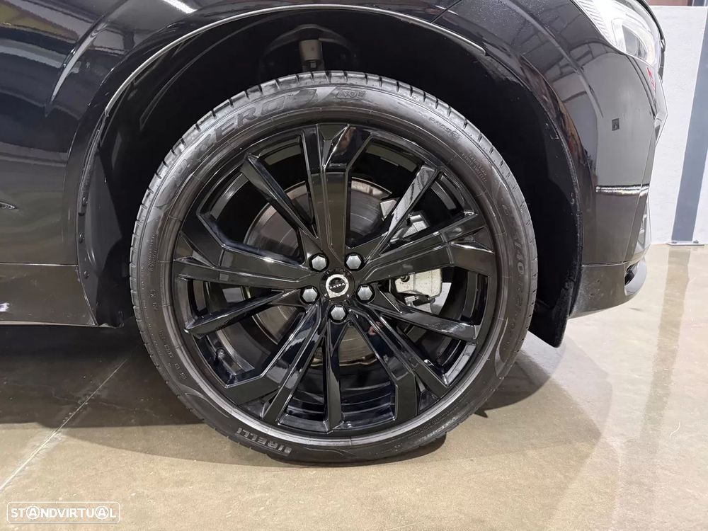 Volvo XC 60 2.0 T6 PHEV Black Edition - 12