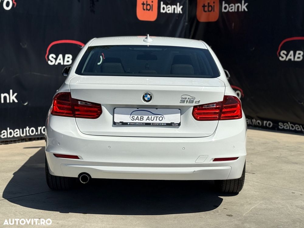 BMW Seria 3 318d Blue Performance Sport Line - 17