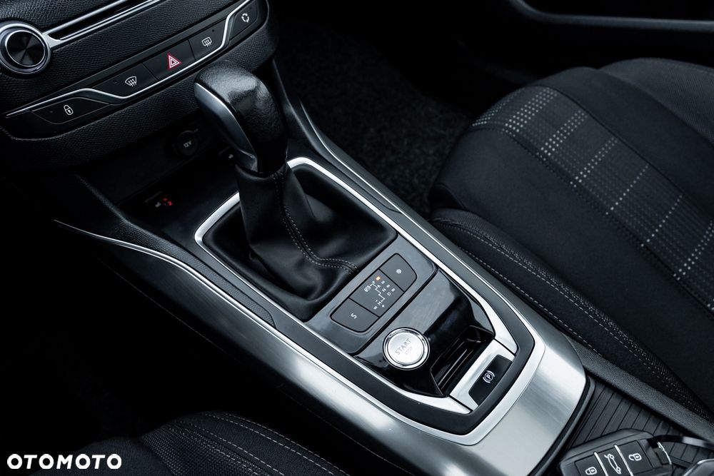 Peugeot 308 BlueHDi 150 Automatik Stop & Start Allure - 32