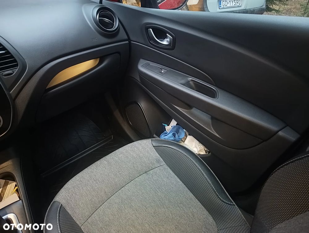 Renault Captur 1.2 Energy TCe Intens EDC - 6