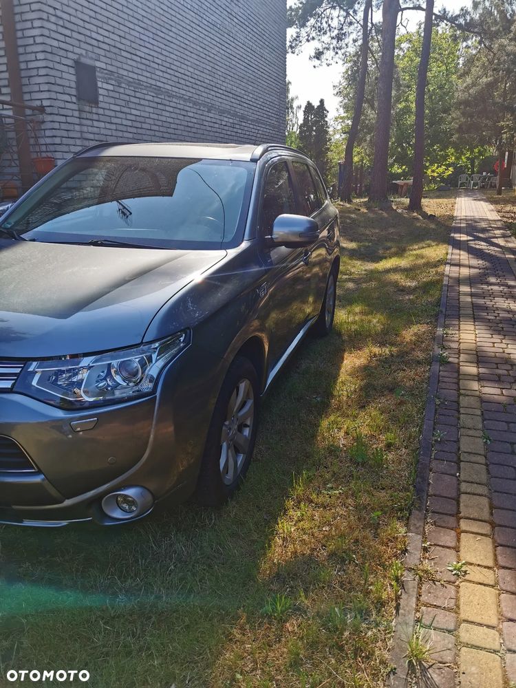 Mitsubishi Outlander 2.0 4WD Plus - 6