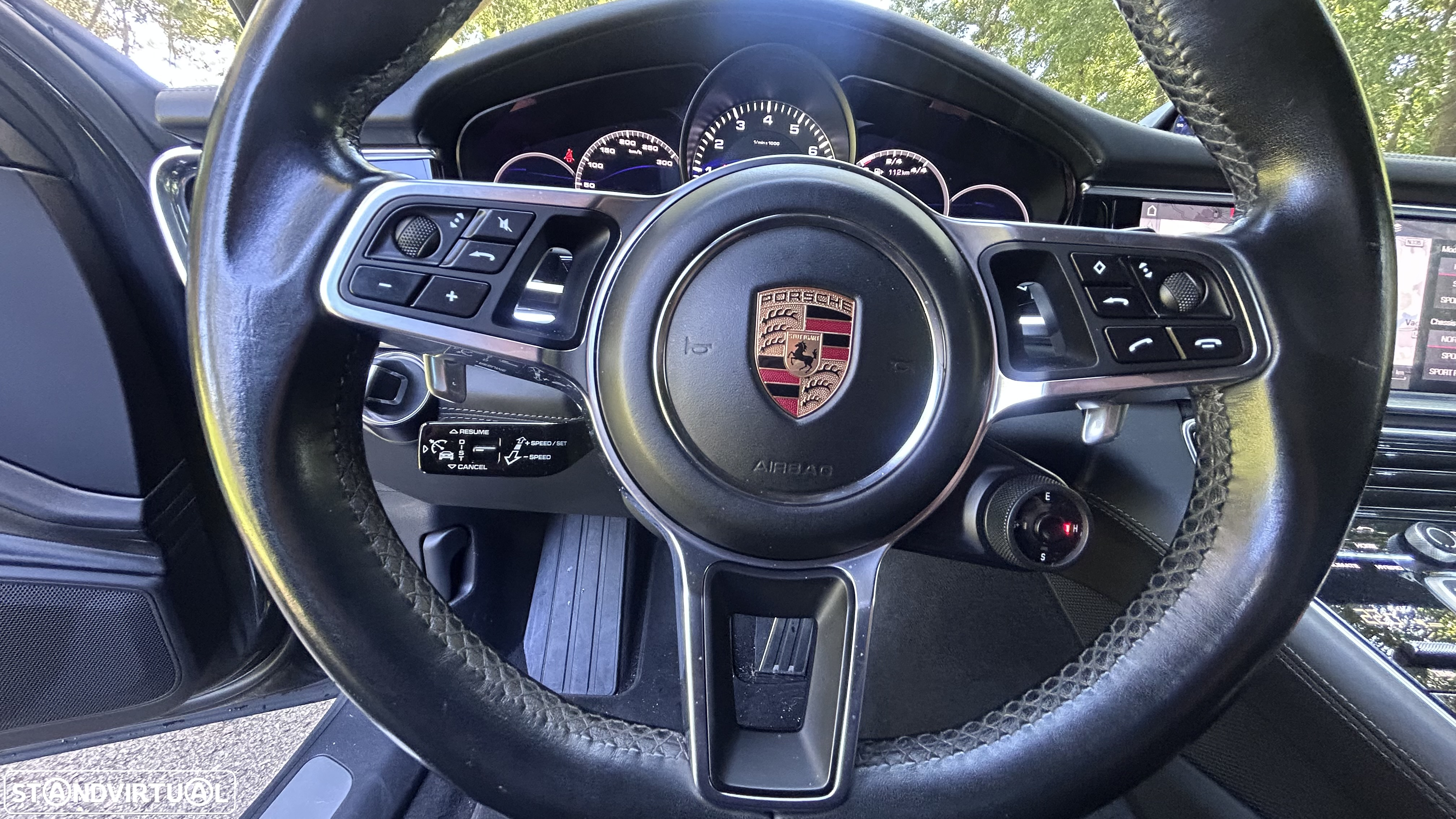 Porsche Panamera 4 E-Hybrid - 25
