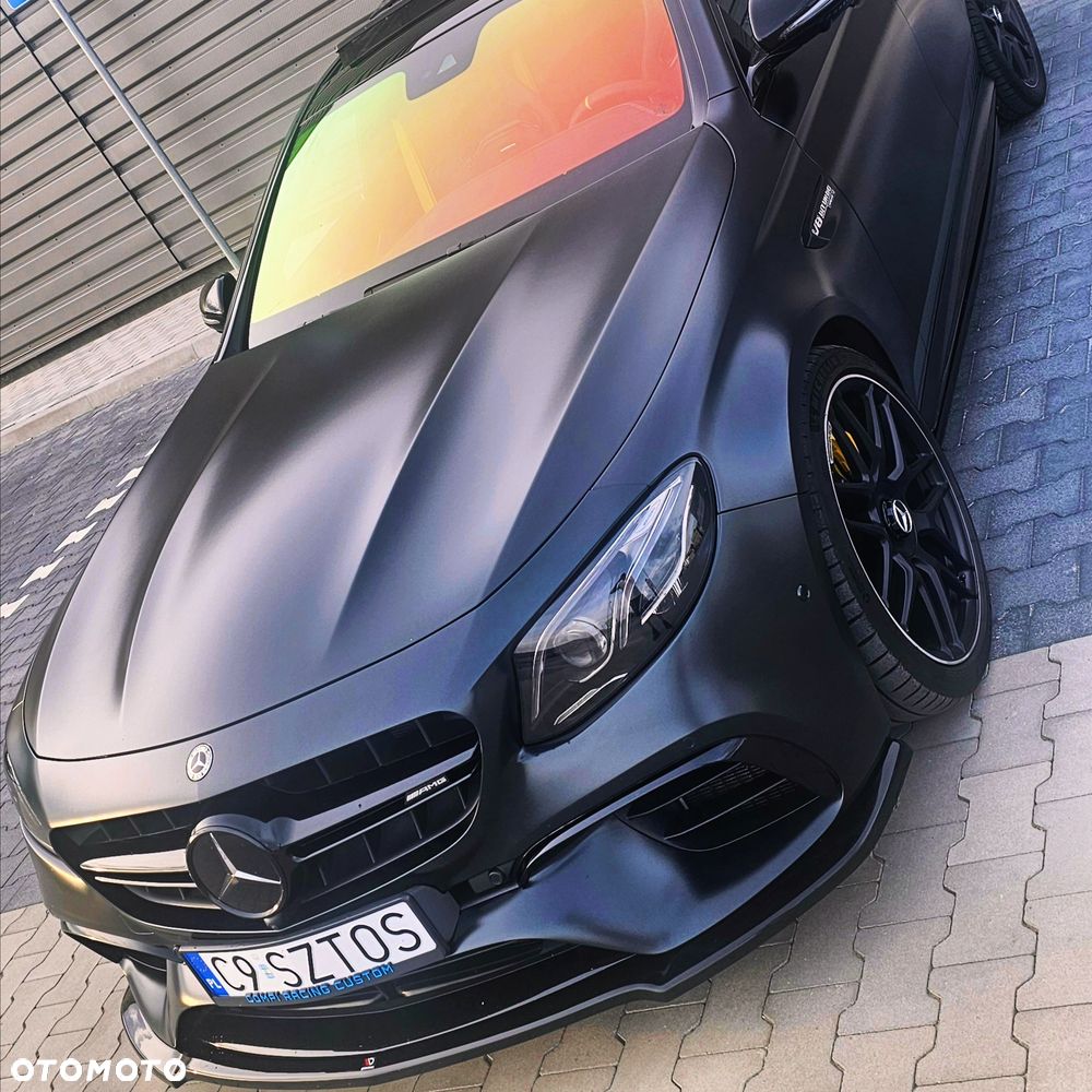 Mercedes-Benz Klasa E AMG 63 S 4Matic AMG Speedshift 9G-MCT Edition 1 - 24