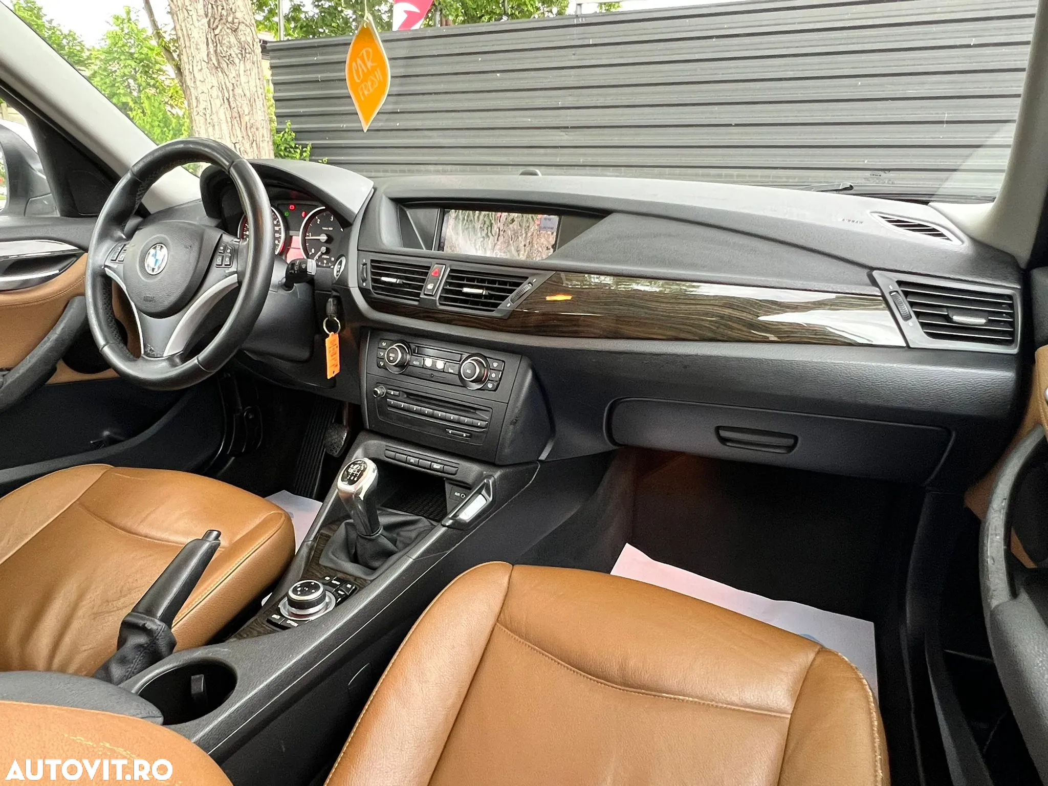 BMW X1 sDrive18d xLine - 12