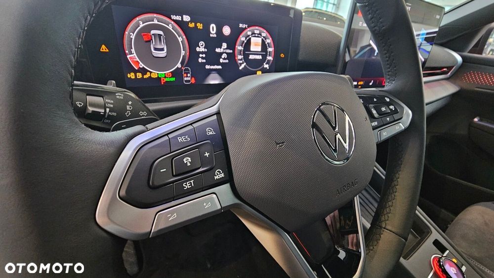 Volkswagen T-Roc - 19