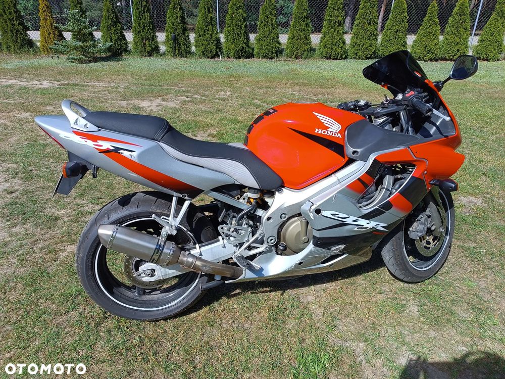 Honda CBR - 8