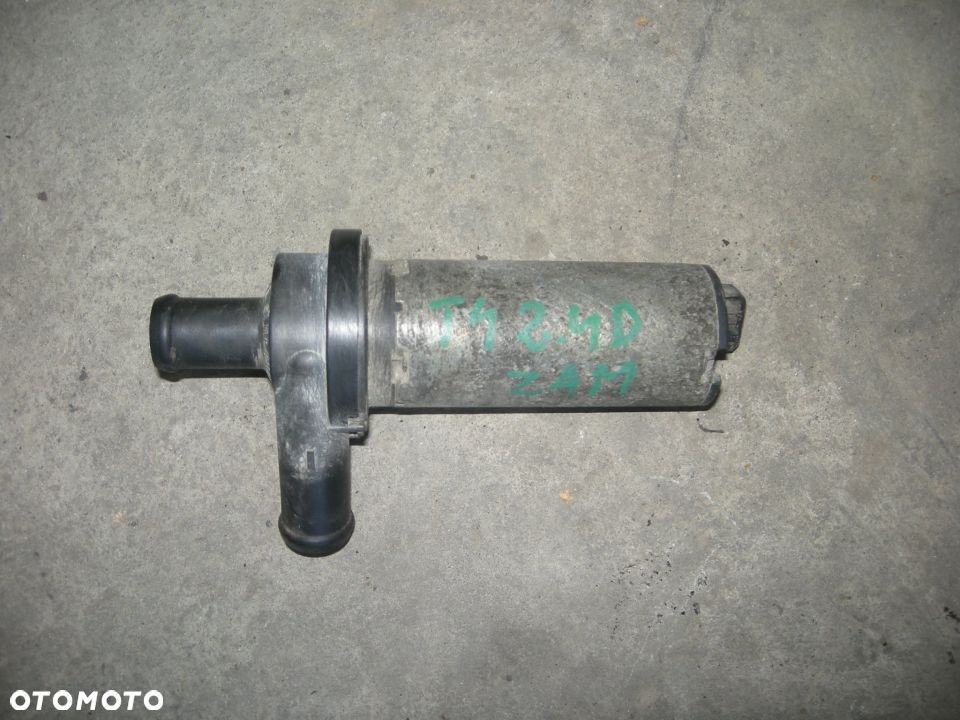 POMPKA OBIEGU WODY T4 2.4D - 1