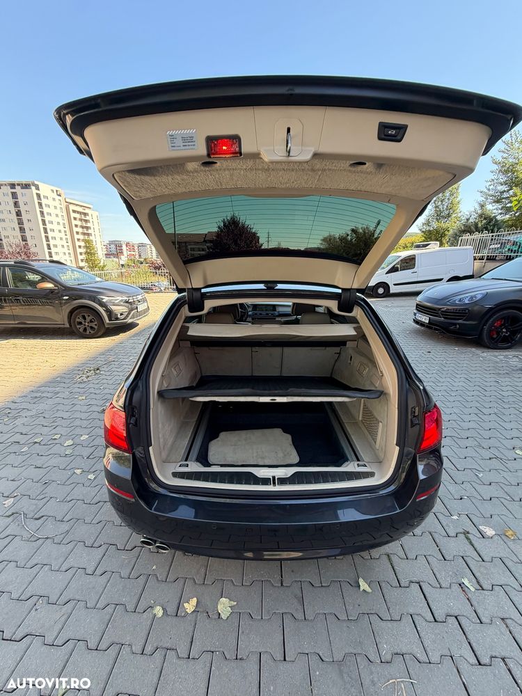 BMW Seria 5 520d Sport-Aut. - 14