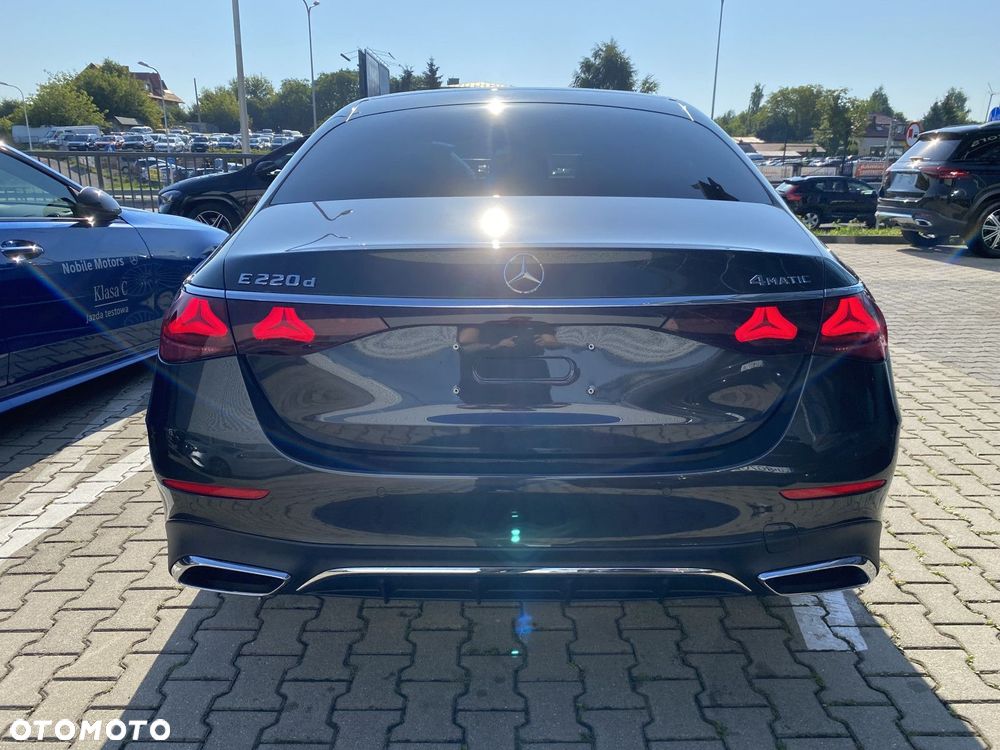 Mercedes-Benz Klasa E - 3