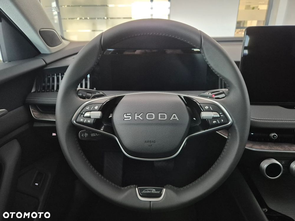 Skoda Superb 2.0 TDI SCR 4x4 L&K DSG - 27