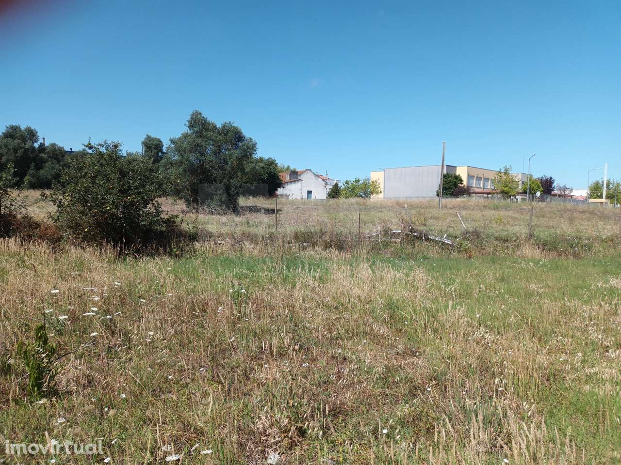 Edifícios e terreno  para construção no centro de Benavente. - Grande imagem: 2/12