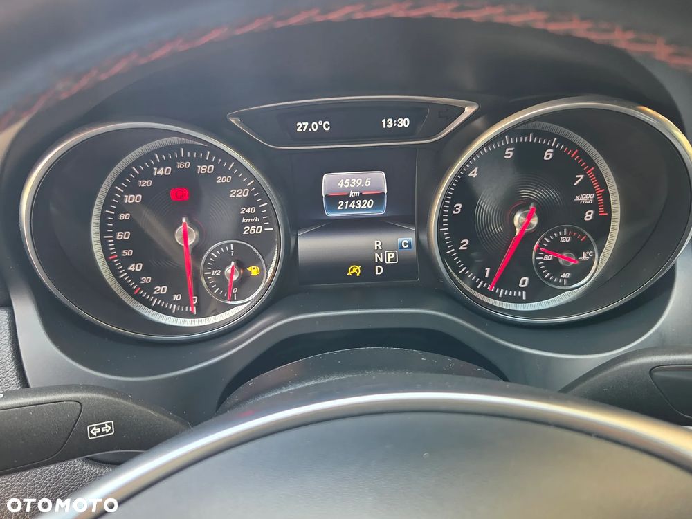 Mercedes-Benz CLA 200 7G-DCT AMG Line - 33