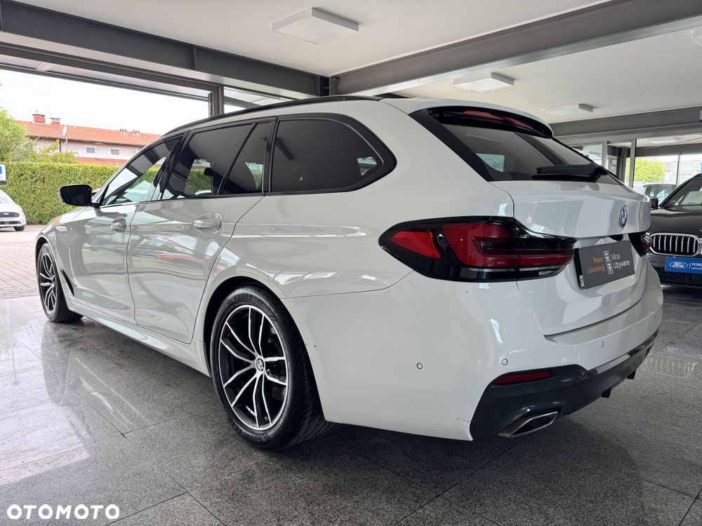 BMW Seria 5 520d xDrive mHEV M Sport sport - 10