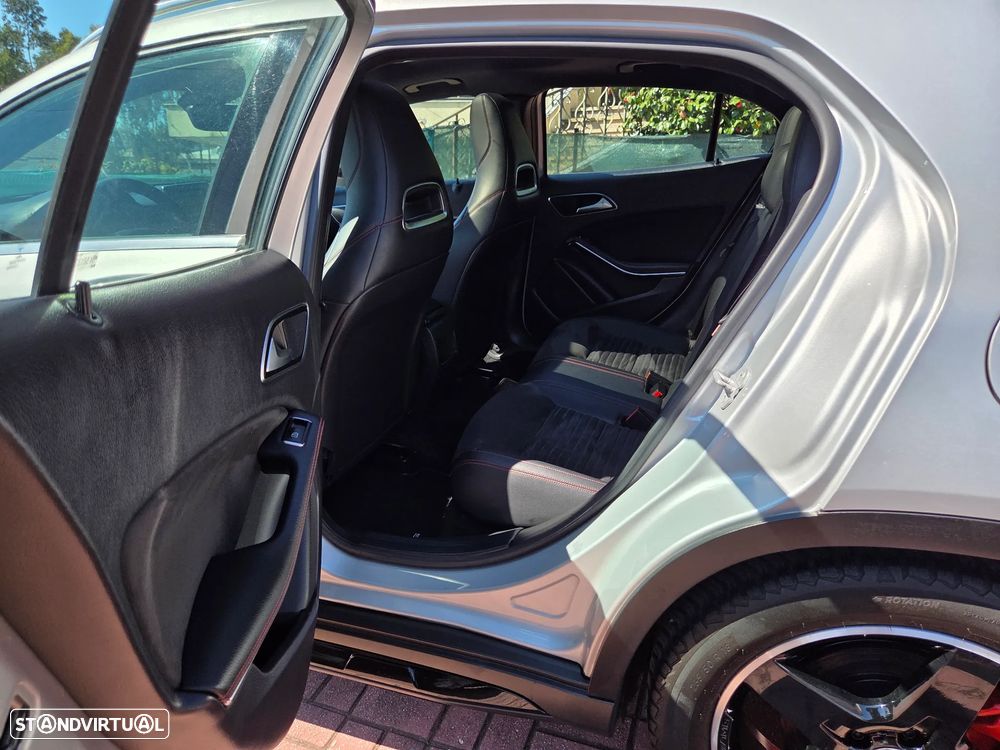 Mercedes-Benz GLA 200 (CDI) d 7G-DCT AMG Line - 23