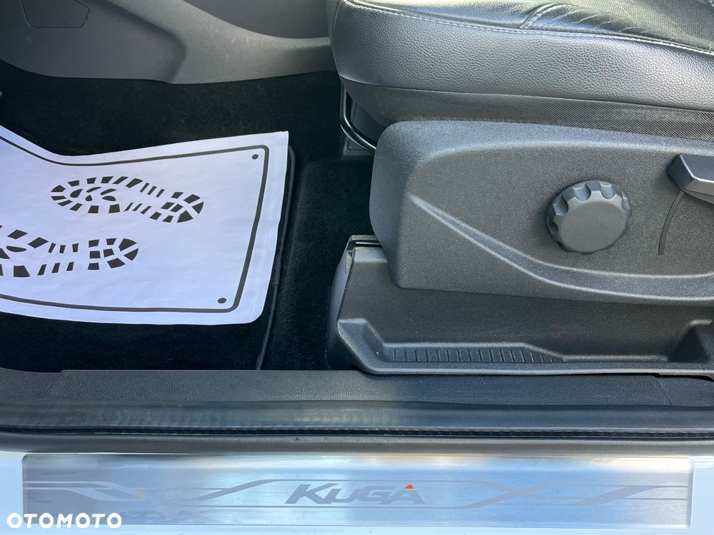 Ford Kuga - 20