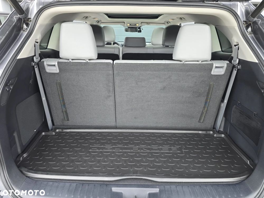 Toyota Highlander 2.5 Hybrid Executive - 21