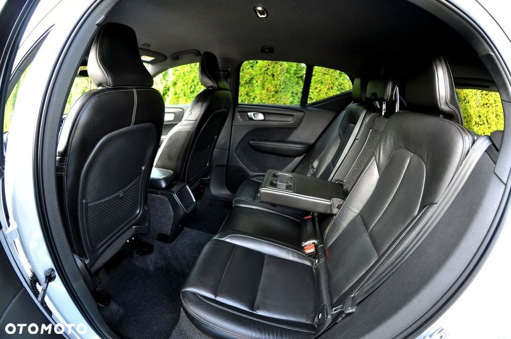 Volvo XC 40 D3 SCR R-Design - 26