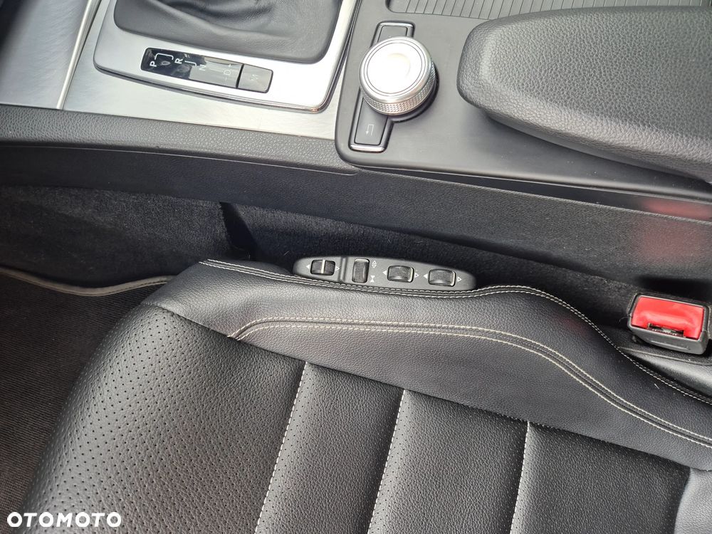 Mercedes-Benz Klasa E 350 CGI BlueEffICIENCY - 25