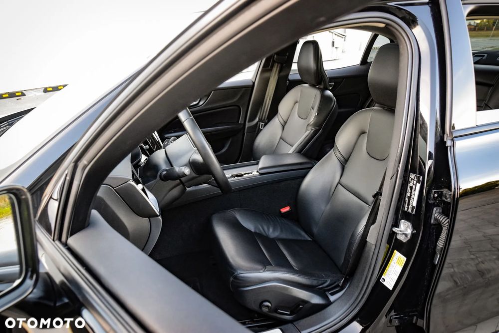 Volvo S60 T5 Momentum Pro - 6