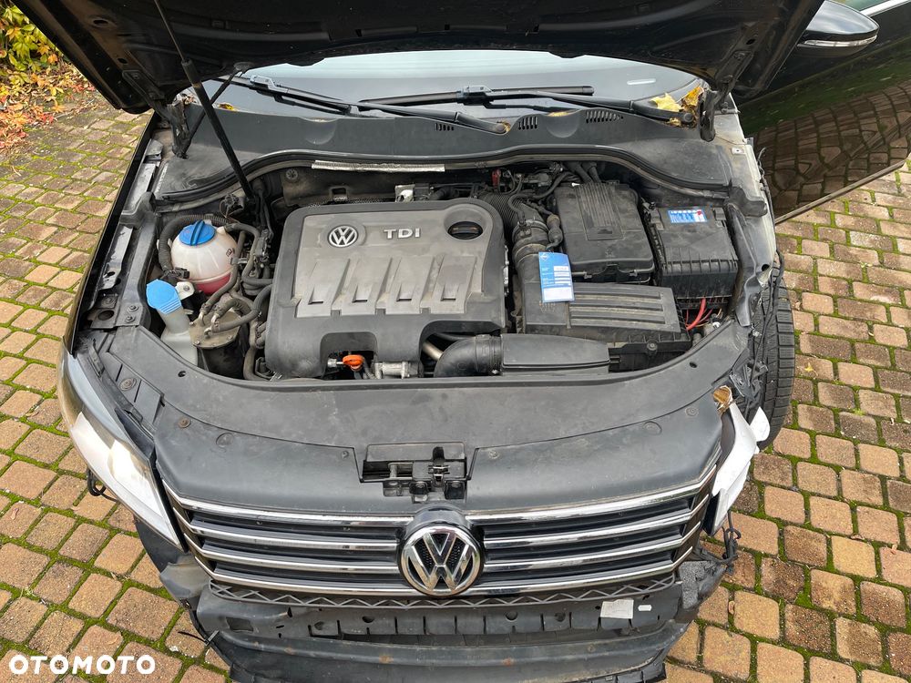 Volkswagen Passat Variant 2.0 TDI BlueMotion Technology DPF Comfortline - 19