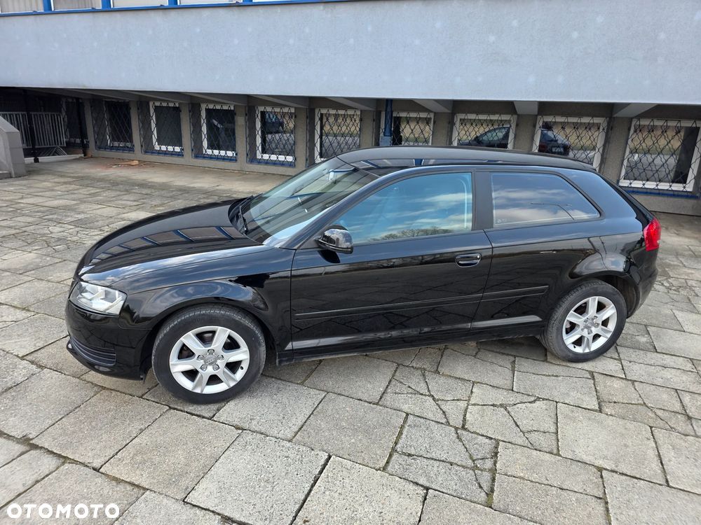 Audi A3 3-drzwiowe 1.6 S tronic Ambition - 3